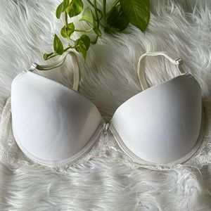 White Jacklyn Smith Bra 40C
